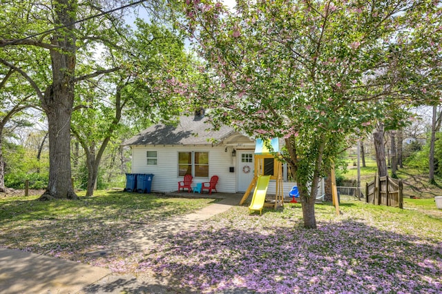 207 W Grand, Neosho, MO 64850 - rear view of house with a patio