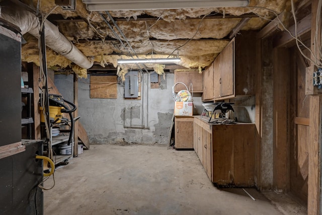 207 W Grand, Neosho, MO 64850 - unfinished below grade area featuring electric panel