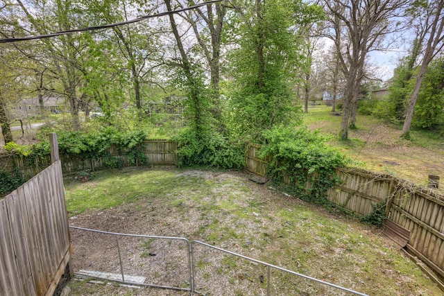 207 W Grand, Neosho, MO 64850 - view of fenced backyard