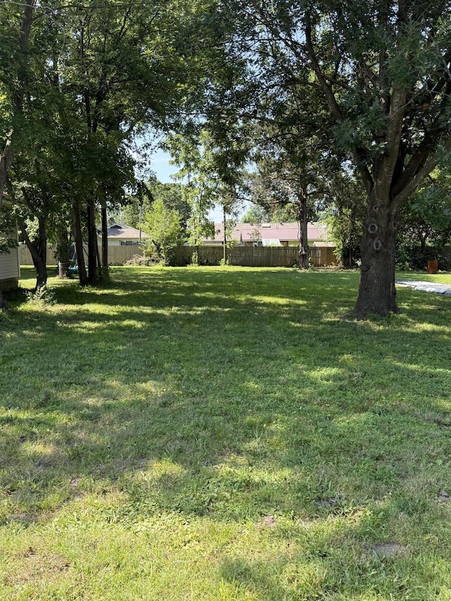 109 E Thurman Ave, Mount Vernon, MO 65712