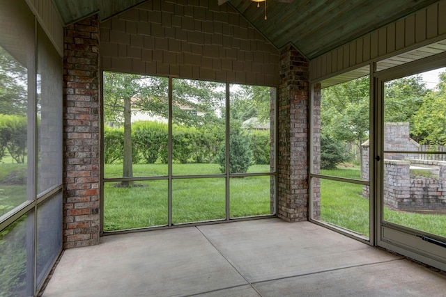 5795 S Wedgewood Ave, Springfield, MO 65810 - unfurnished sunroom with vaulted ceiling