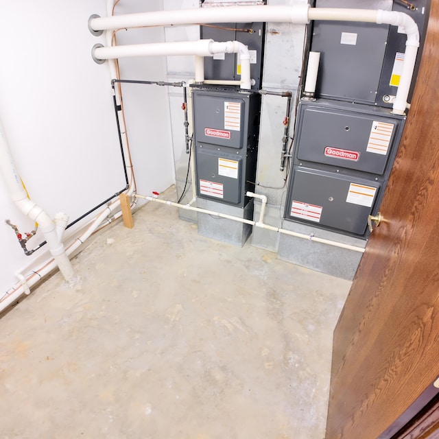 3352 W State Highway 76, Cape Fair, MO 65624 - utilities with heating unit