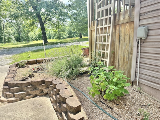 26569 County Road 225, Flemington, MO 65650 - view of yard