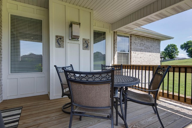 1604 N Bristol Ave, Springfield, MO 65802 - wooden deck with outdoor dining area