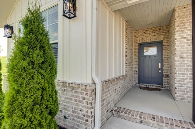 1604 N Bristol Ave, Springfield, MO 65802 - view of exterior entry with brick siding