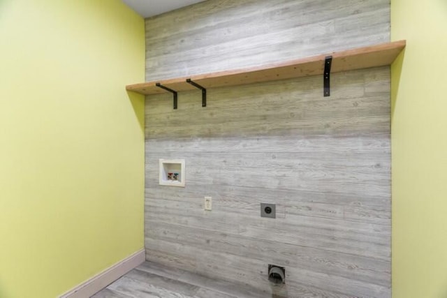 223 Roundhill Rd, Branson, MO 65616 - laundry room featuring washer hookup and electric dryer hookup