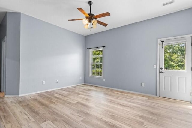 223 Roundhill Rd, Branson, MO 65616 - empty room featuring light wood-style floors and a ceiling fan