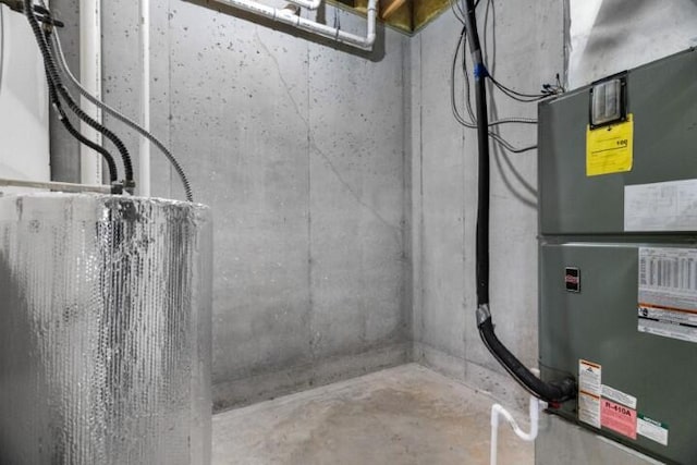 223 Roundhill Rd, Branson, MO 65616 - utilities featuring heating unit