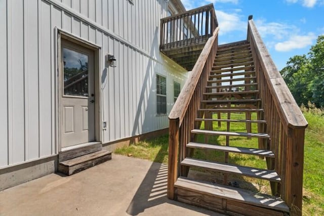 223 Roundhill Rd, Branson, MO 65616 - view of stairway
