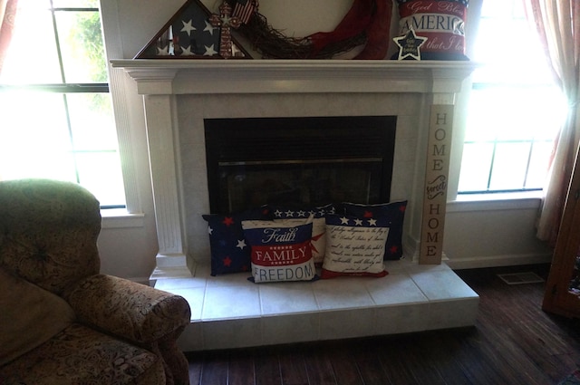 1350 Pointe Royale Dr, Branson, MO 65616 - detailed view of wood finished floors and a fireplace