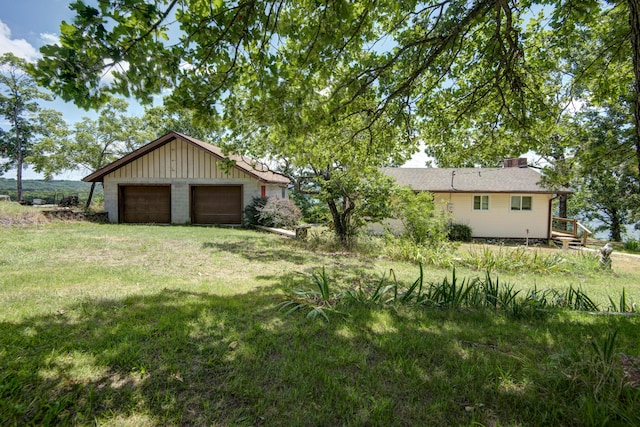 730 Peebles Point Rd, Cape Fair, MO 65624 - view of yard featuring a detached garage