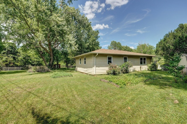 1111 S Lone Pine Ave, Springfield, MO 65804 - view of yard