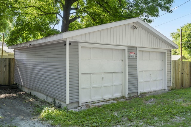 2019 N Rogers Ave, Springfield, MO 65803 - view of detached garage
