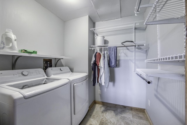 12132 W Farm Road 18, Walnut Grove, MO 65770 - laundry room featuring independent washer and dryer and baseboards