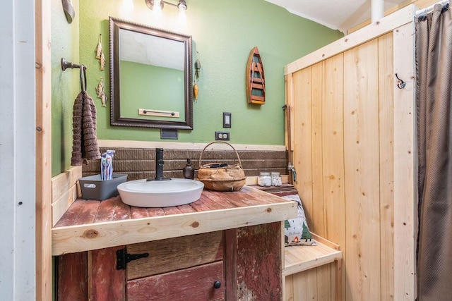 10626 W State Highway 76, Cape Fair, MO 65624 - bathroom featuring vanity