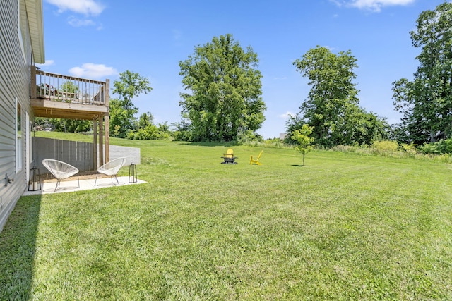 202 N Cheyenne Valley Rd, Nixa, MO 65714 - view of green lawn featuring a patio area