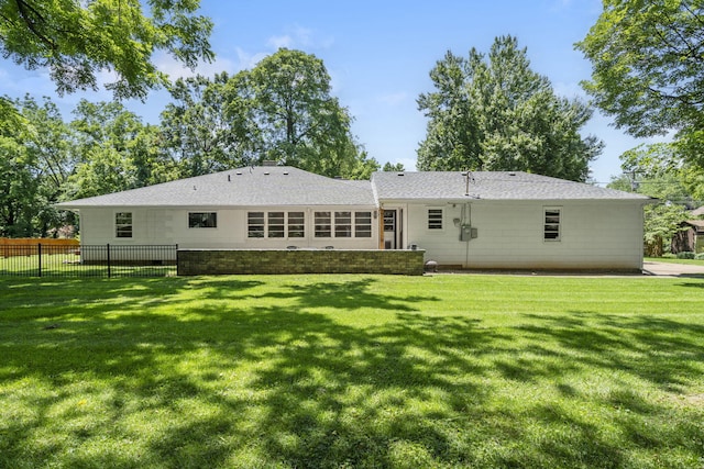 1471 E Bennett St, Springfield, MO 65804 - back of house featuring roof with shingles