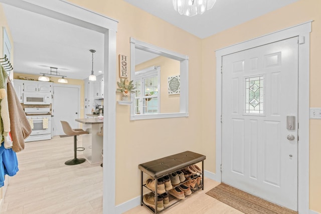 1850 E Farm Road 88, Springfield, MO 65803 - entrance foyer featuring light wood finished floors and baseboards