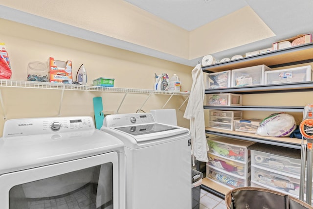 1850 E Farm Road 88, Springfield, MO 65803 - laundry area with washer and dryer and tile patterned floors