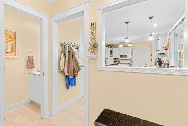 1850 E Farm Road 88, Springfield, MO 65803 - bathroom with baseboards