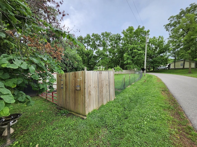 404 Hawk St, Norwood, MO 65717 - photo 17
