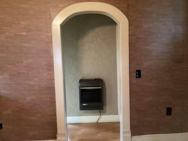 1231 W Main St, Fordland, MO 65652 - detailed view of heating unit and arched walkways