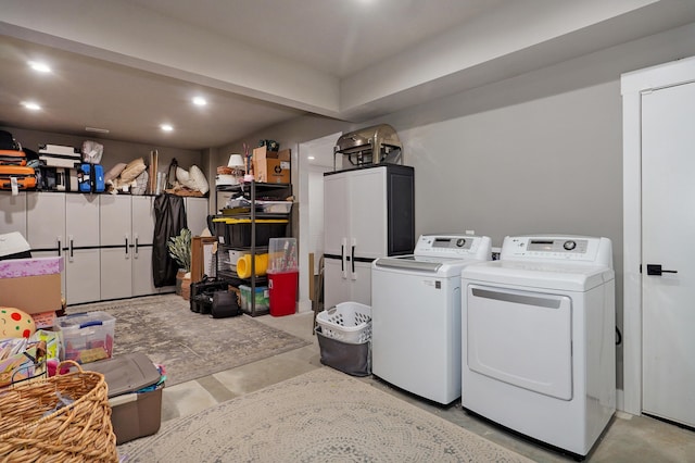 1373 E River Oak Dr, Springfield, MO 65803 - laundry room with independent washer and dryer and recessed lighting