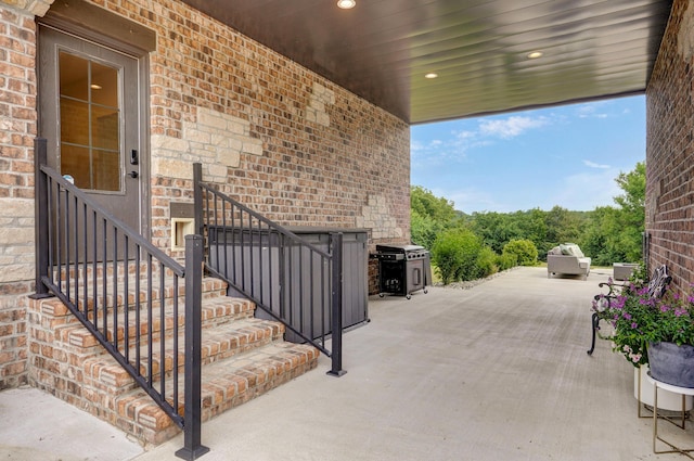 1373 E River Oak Dr, Springfield, MO 65803 - view of patio