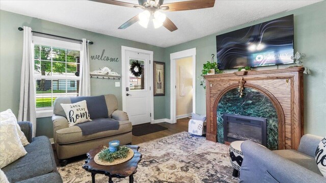 1067 W 3rd St, West Plains, MO 65775