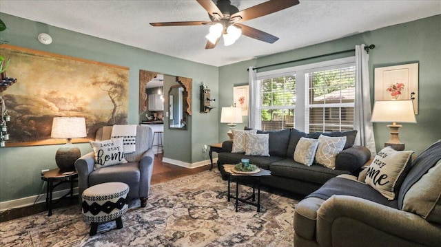 1067 W 3rd St, West Plains, MO 65775