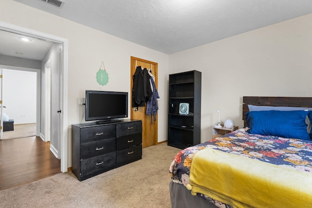 3262 E Colonial St, Republic, MO 65738 - bedroom with carpet flooring and a closet