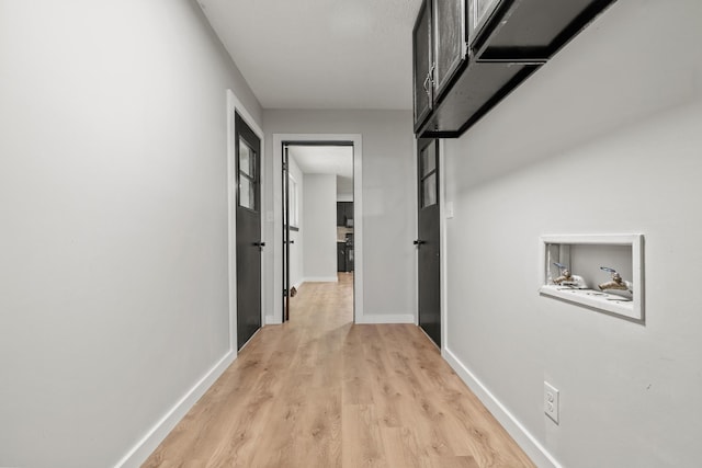 302 W Howard Ave, Billings, MO 65610 - hall with light wood-style floors and baseboards