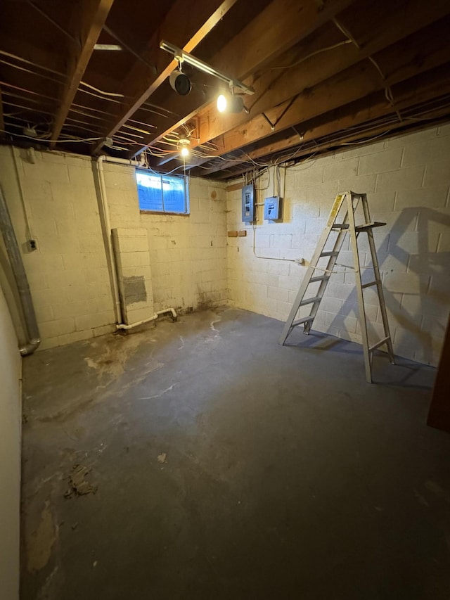 311 Crestwood Dr, Neosho, MO 64850 - unfinished basement featuring electric panel