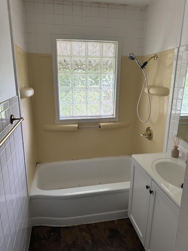 522 W Catalpa St, Springfield, MO 65807 - full bath featuring vanity, healthy amount of natural light, and shower / washtub combination