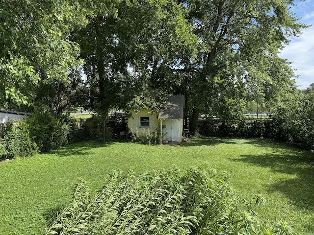 522 W Catalpa St, Springfield, MO 65807 - fenced backyard with a storage shed