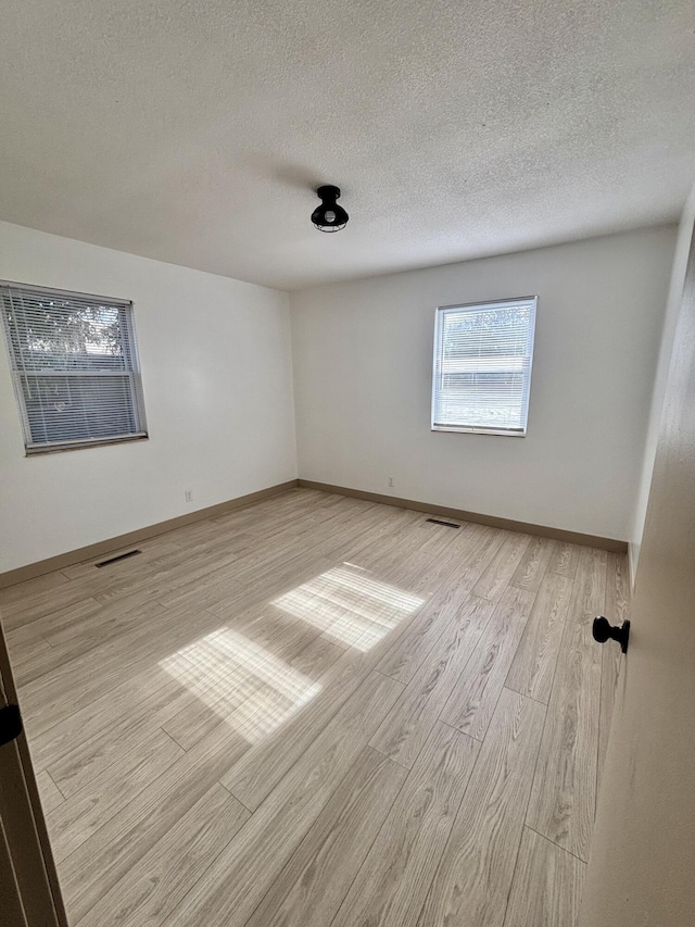 900-902 E Kirkwood St, Aurora, MO 65605 - photo 12