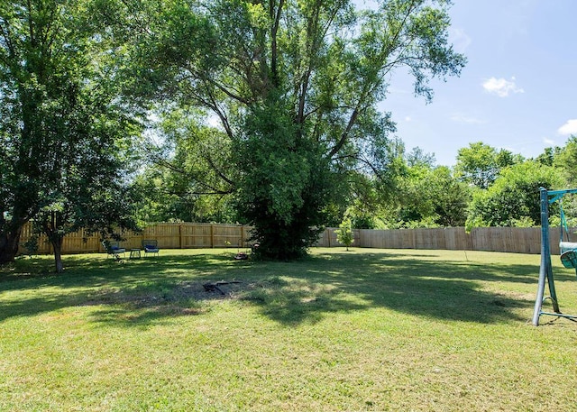 1050 S Glenn Ave, Springfield, MO 65802 - view of fenced backyard