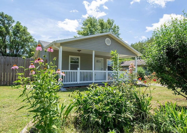 1050 S Glenn Ave, Springfield, MO 65802 - view of front of home featuring covered porch
