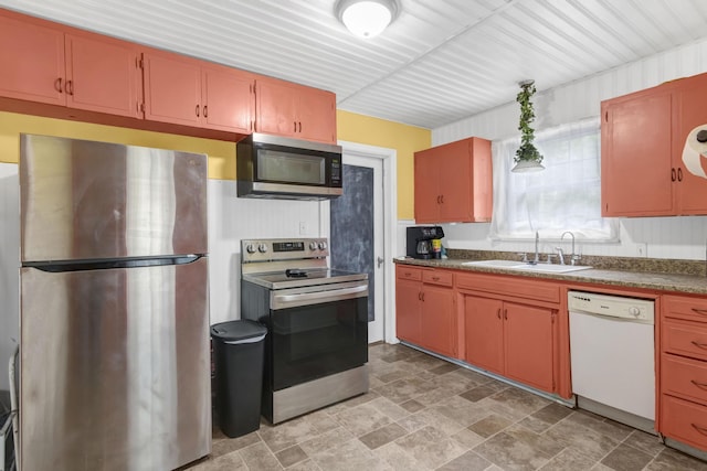 421 W College St, Aurora, MO 65605 - photo 5