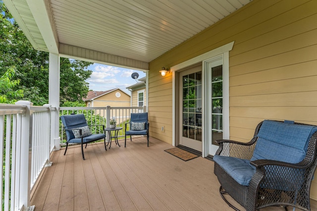 128 Mulligan Ct, Branson, MO 65616 - view of wooden deck