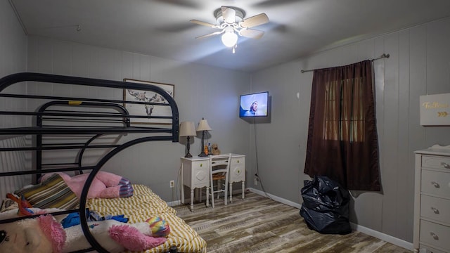 12 Riverbend Rd, Mammoth Spring, AR 72554 - bedroom featuring wood finished floors and ceiling fan