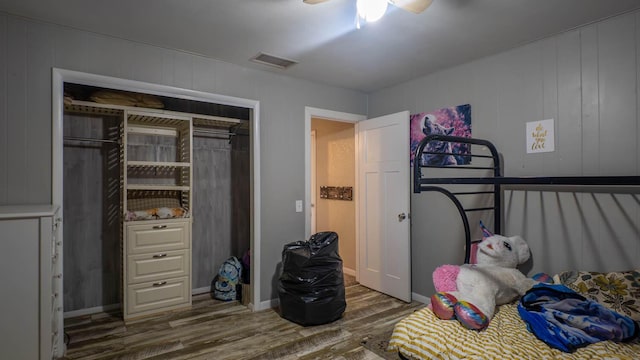 12 Riverbend Rd, Mammoth Spring, AR 72554 - bedroom featuring wood finished floors, a closet, and ceiling fan