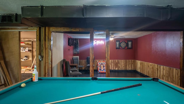 12 Riverbend Rd, Mammoth Spring, AR 72554 - recreation room with pool table and a wainscoted wall