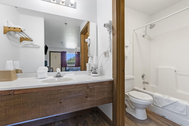 982 Indian Point Rd Unit 225, Indian Point, MO 65616 - bathroom featuring ensuite bath, vanity, wood finished floors, and tub / shower combination
