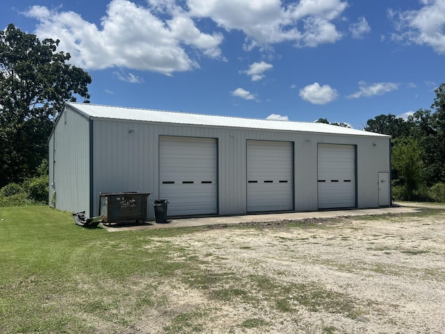 2039 US Highway 65, Buffalo, MO 65622 - view of detached garage
