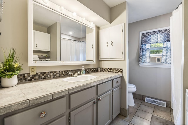 3430 S Elmview Ave, Springfield, MO 65804 - full bath featuring vanity and tile patterned floors