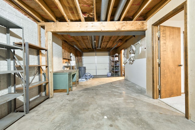 5751 S Kings Ave, Springfield, MO 65810 - view of garage