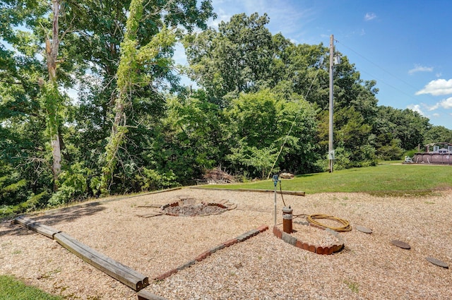 1360 Johnson Rd, Sparta, MO 65753 - view of grassy yard featuring view of wooded area