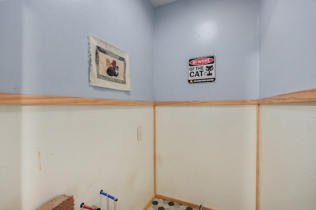 528 N Locust St, Marshfield, MO 65706 - view of laundry room