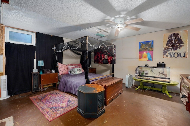 528 N Locust St, Marshfield, MO 65706 - bedroom with concrete floors, a textured ceiling, and ceiling fan